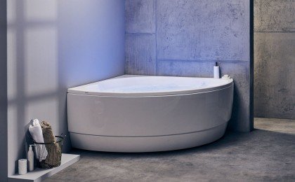 https://www.aquaticabath.co.uk/cache/images/420x260c/data/Blog/2021%20May/Aquatica-Cleopatra-Wht-HydroRelax-Pro-Jetted-Bathtub-220-240V-50-60Hz-USA-International-01-(web).jpg