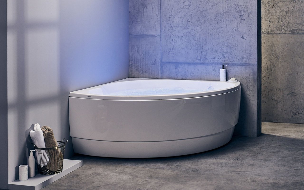 Aquatica True Ofuro Mini Tranquility Heated Japanese Bathtub (220/240V/50/60Hz USA/International)